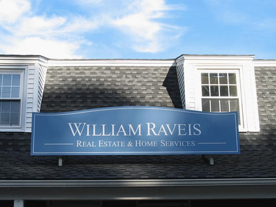 Huntington Plaza Pictures >  William-Raveis 800