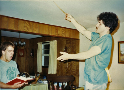 Iona Ave Reunion - Old Pics >  rob conducts a small choir